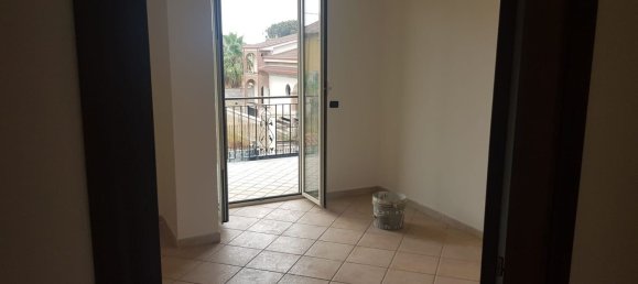 4 rooms House in Giugliano in Campania, Italy No. 191829 5