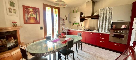 5-salle Maison à Adrara San Martino, Italy No. 65933 9