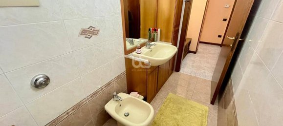 5-salle Maison à Adrara San Martino, Italy No. 65933 28