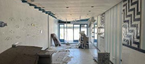 Propriété commerciale à Santa Teresa Gallura, Italy 74m² No. 372507 6