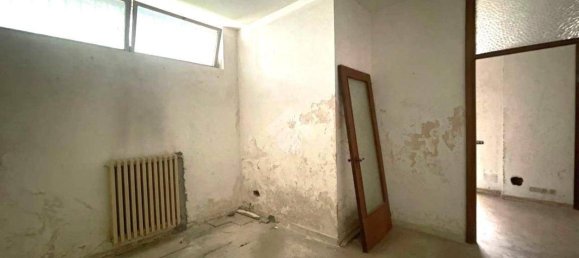 88m² Office in Rescaldina, Italy No. 273272 15