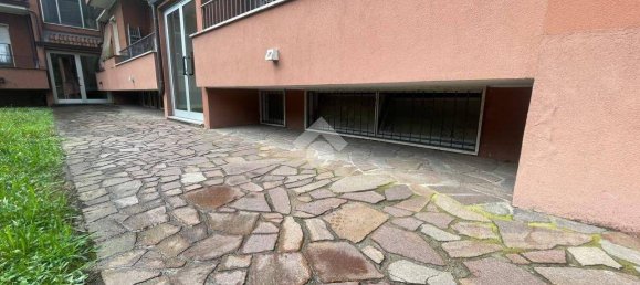 88m² Office in Rescaldina, Italy No. 273272 4