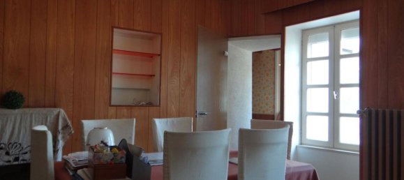 5 bedrooms House in Clisson, France No. 98393 14