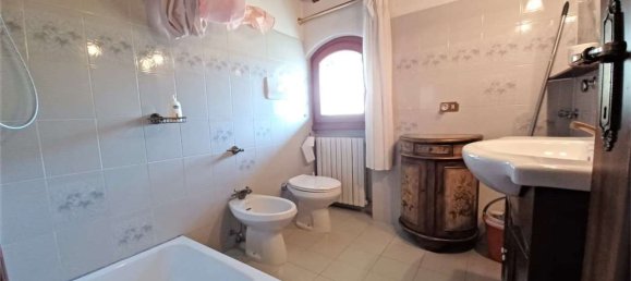 5 rooms Penthouse in Tremezzina, Italy No. 160902 28