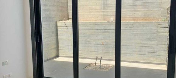 3 bedrooms Villa in Germasogeia, Cyprus No. 7415 5