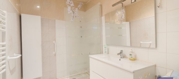 Квартира с 2 спальнями в Ле Павийон-су-Буа, Франция № 125135 9