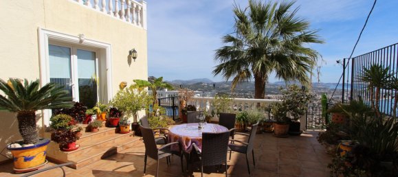 3 bedrooms Villa in Calpe, Spain No. 4015 3