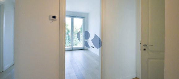 6 rooms Apartment in Rome, Italy No. 198659 35