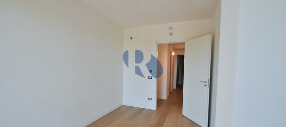 6 rooms Apartment in Rome, Italy No. 198659 37