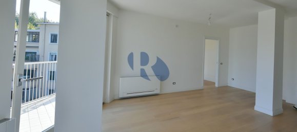 6 rooms Apartment in Rome, Italy No. 198659 13