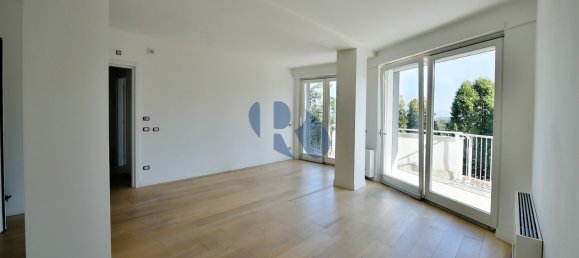 6 rooms Apartment in Rome, Italy No. 198659 14