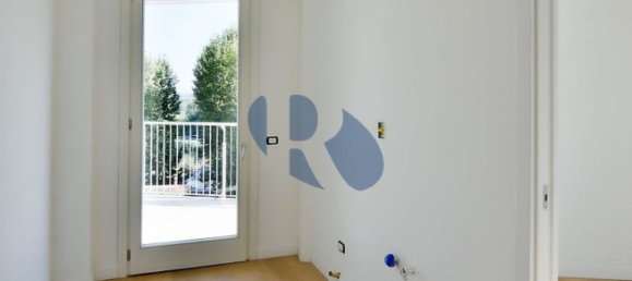 6 rooms Apartment in Rome, Italy No. 198659 17