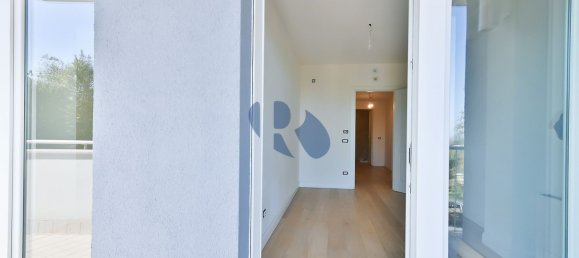 6 rooms Apartment in Rome, Italy No. 198659 40