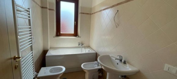 Квартира с 2 спальнями в Риньяно Фламинио, Италия № 312853 19