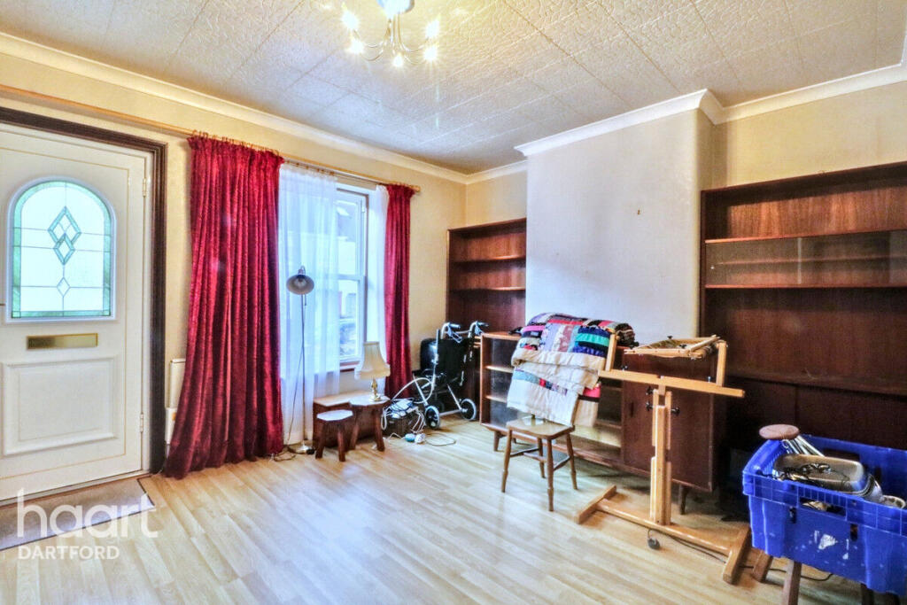 3 bedrooms House in Dartford, United Kingdom No. 4937