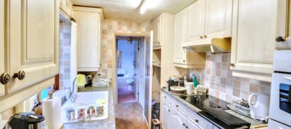 3 bedrooms House in Dartford, United Kingdom No. 4937 5