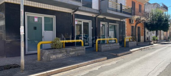 3 rooms Commercial property in Stornara, Italy No. 324976 3