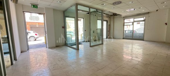 3 rooms Commercial property in Stornara, Italy No. 324976 16