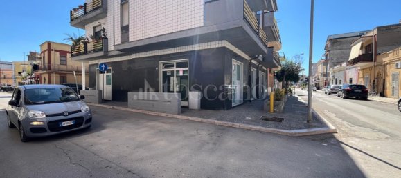 3 rooms Commercial property in Stornara, Italy No. 324976 5