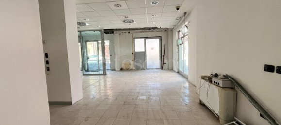 3 rooms Commercial property in Stornara, Italy No. 324976 9