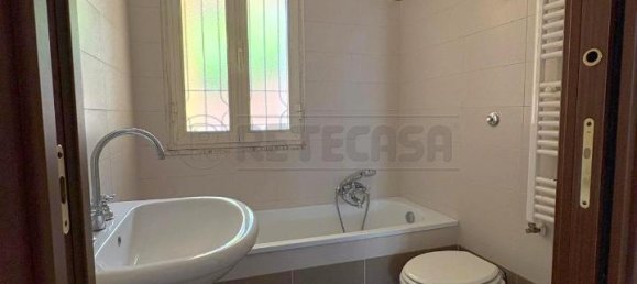 4 rooms Apartment in Marcianise, Italy No. 224567 24