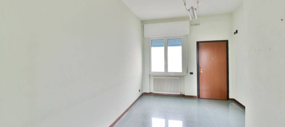 2 Schlafzimmer Wohnung in Tavernerio, Italy, Nr. 209137 8