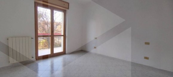 4 rooms Apartment in Termoli, Italy No. 22025 5