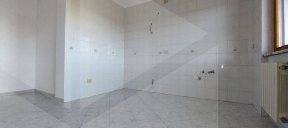 4 rooms Apartment in Termoli, Italy No. 22025 4