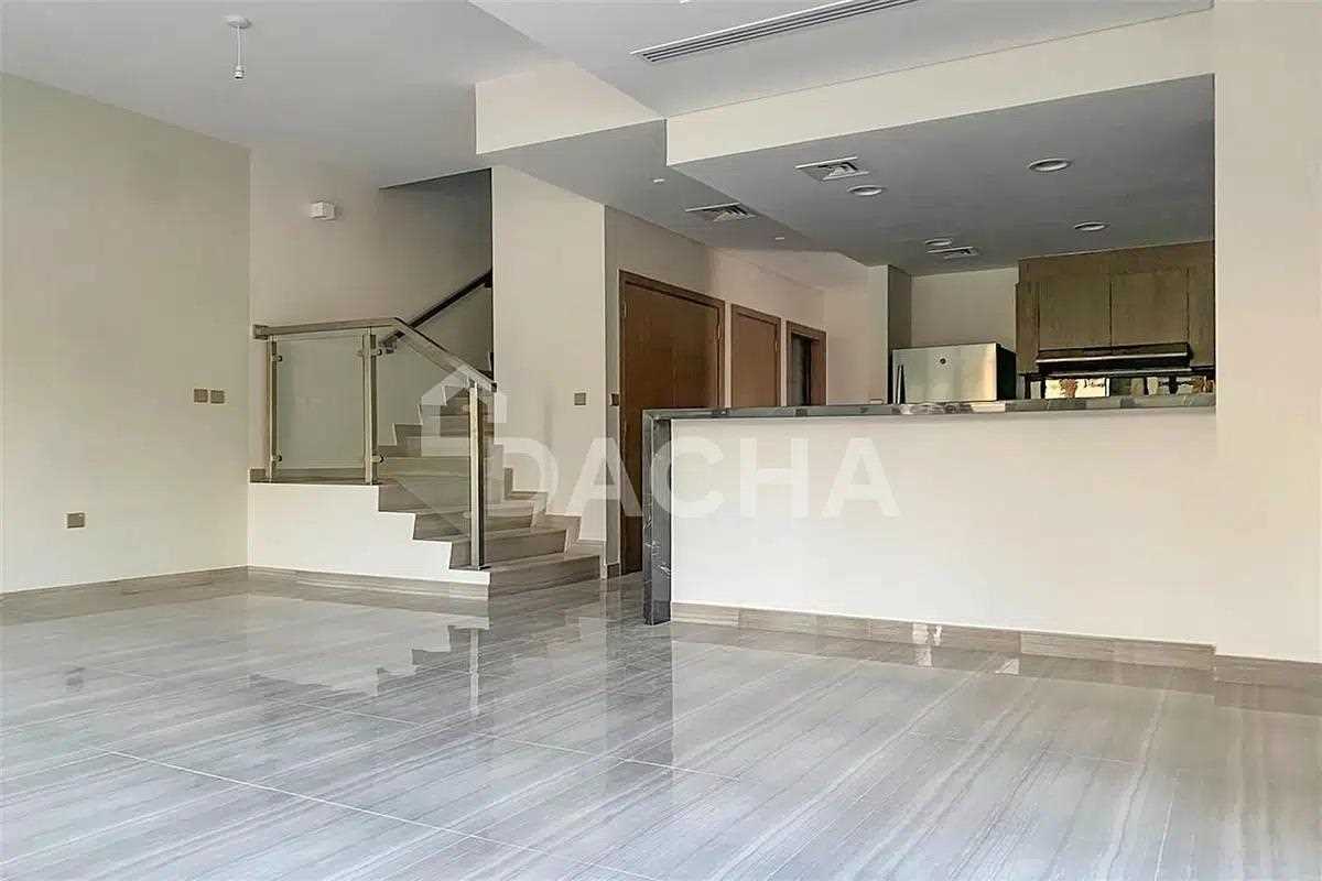 4 bedrooms Townhouse in DAMAC Hills (Akoya by DAMAC), UAE No. 27735