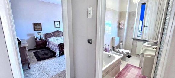 4 bedrooms Apartment in Asti, Italy No. 311546 17