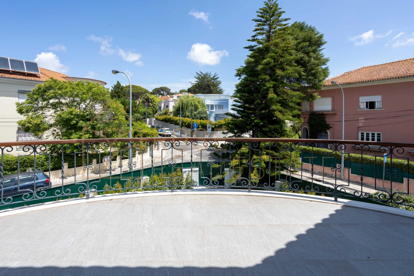 6 bedrooms Villa in Cascais, Portugal No. 36195