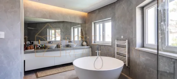 6 bedrooms Villa in Cascais, Portugal No. 36195 7