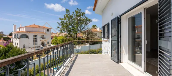 6 bedrooms Villa in Cascais, Portugal No. 36195 2