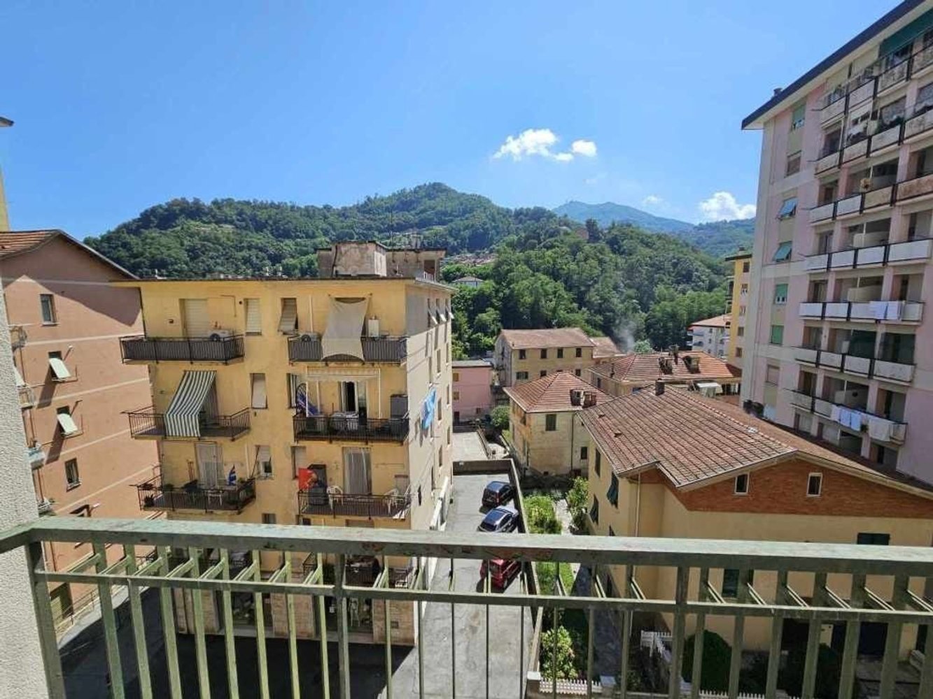 Квартира с 6 комнатами в Кампомороне, Италия № 293304