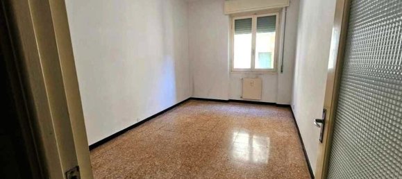 Квартира с 6 комнатами в Кампомороне, Италия № 293304 3