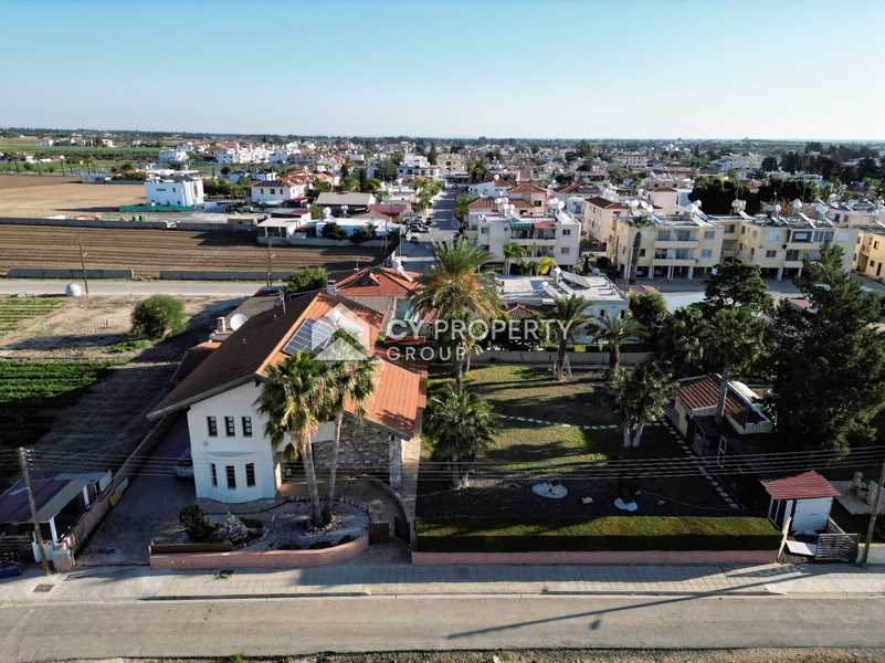 Коммерческая недвижимость с 4 спальнями в Перволия, Кипр № 18258