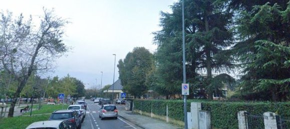 4 rooms Apartment in Brescia, Italy No. 287558 3