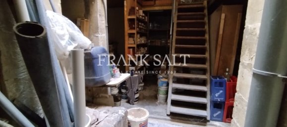 Magasin à Zabbar, Malta No. 13637 2