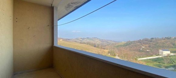 4-Zimmer Wohnung in Cupramontana, Italy, Nr. 62113 2