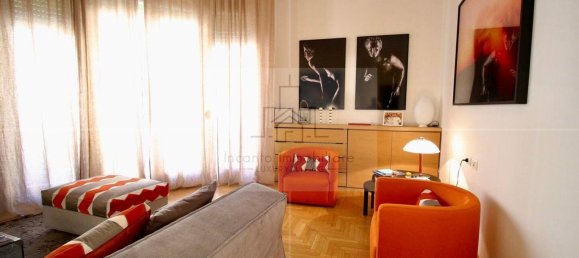 3-salle Appartement à Parma, Italy No. 16730 3