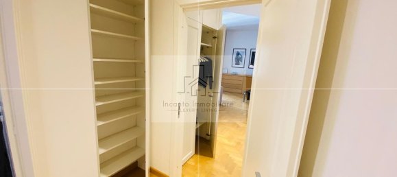 3-salle Appartement à Parma, Italy No. 16730 28