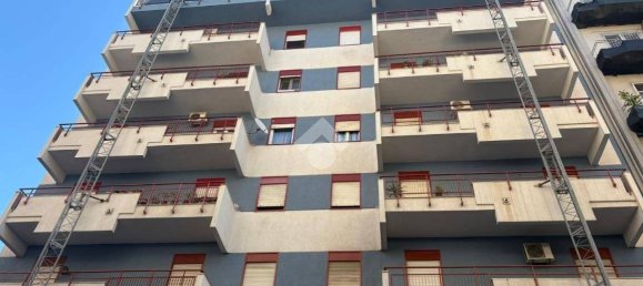 1 Schlafzimmer Wohnung in Palermo, Italy, Nr. 324902 2