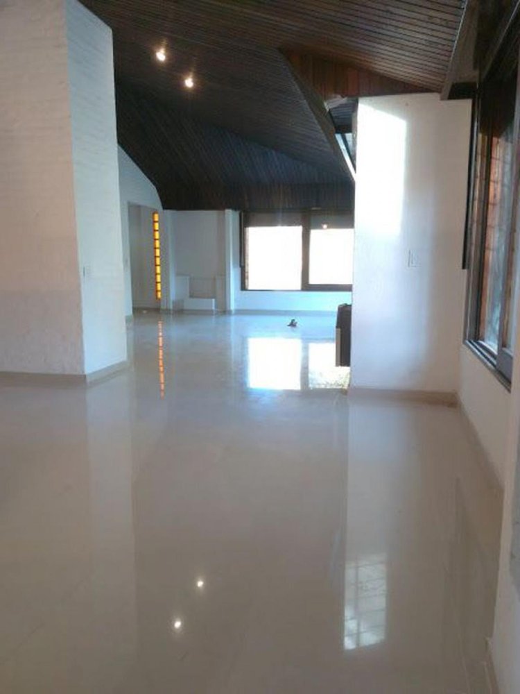 200m² Farm in Ituzaingo, Argentina No. 39671