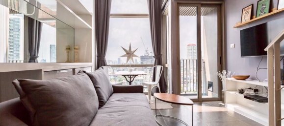 1 bedroom Duplex in Khlong Toei, Thailand No. 9757 3