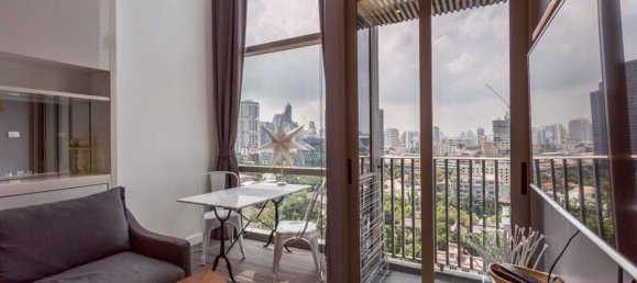 1 bedroom Duplex in Khlong Toei, Thailand No. 9757 14