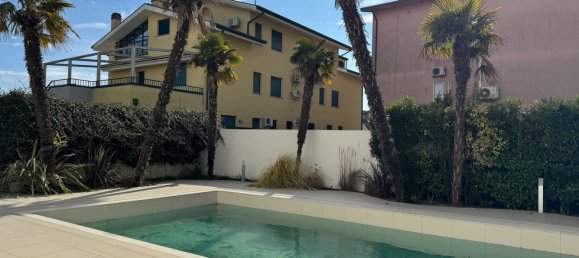 Studio in Jesolo, Italy No. 227071 2