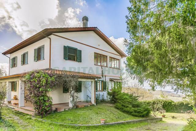 Villa T4 em Montaione, Italy N.º 344471