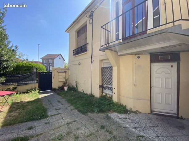 Apartamento de 1 dormitorio en Villemomble, France No. 306357