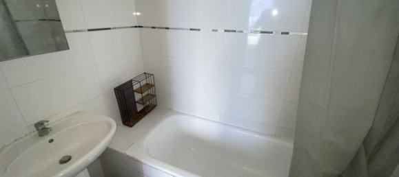 Apartamento de 1 dormitorio en Villemomble, France No. 306357 4