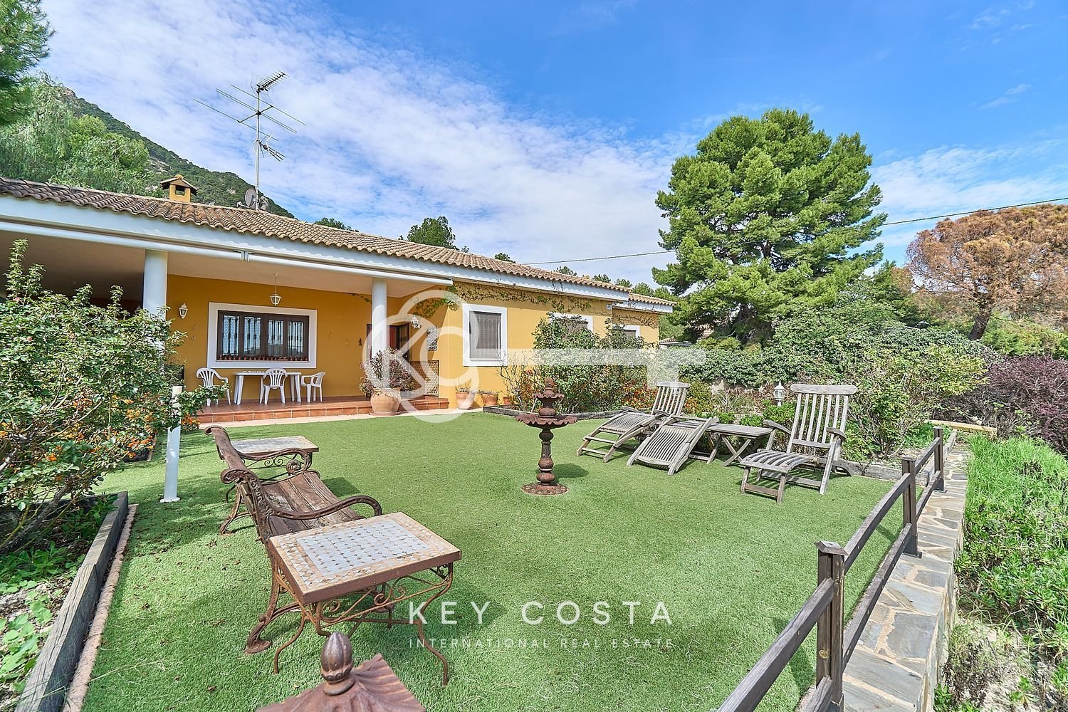 Casa de 3 dormitorios en Tibi, Spain No. 65762